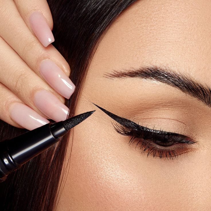 Eyeliner by Sky High